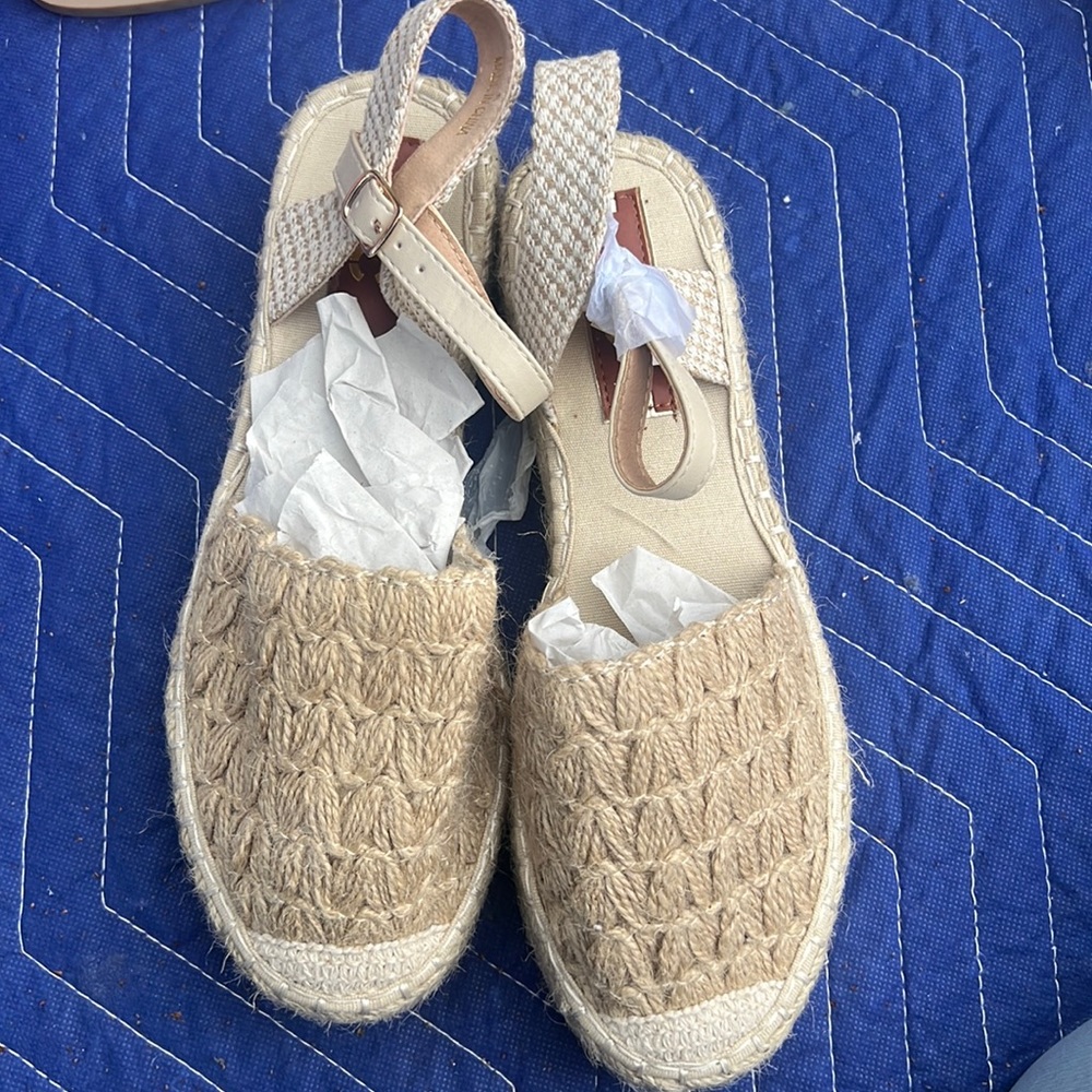 espadrille shoes